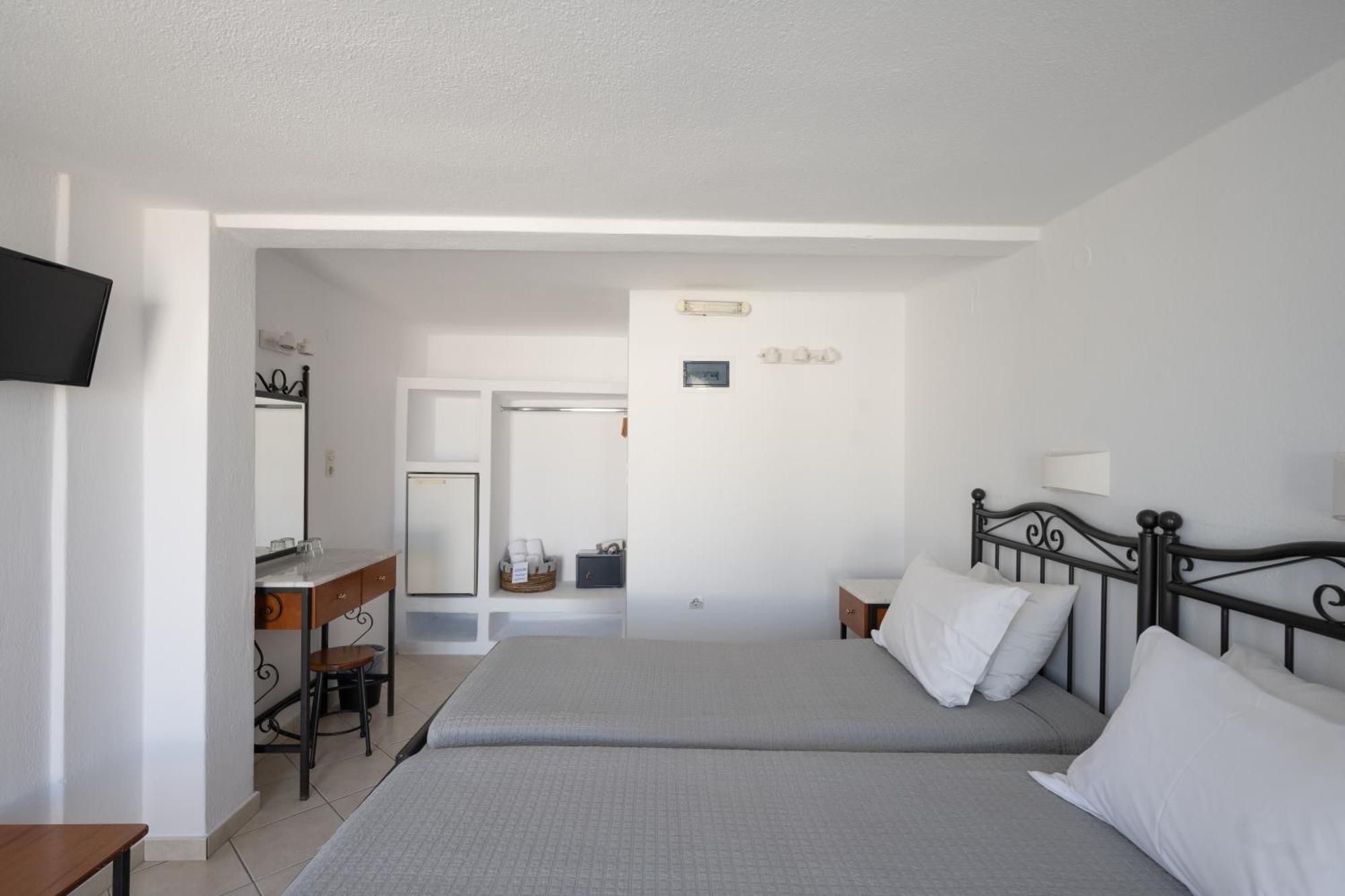Anixi Hotel Ornos  Dış mekan fotoğraf
